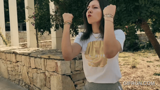 Gesto para decir: "¡Sí! ¡Vamos!"